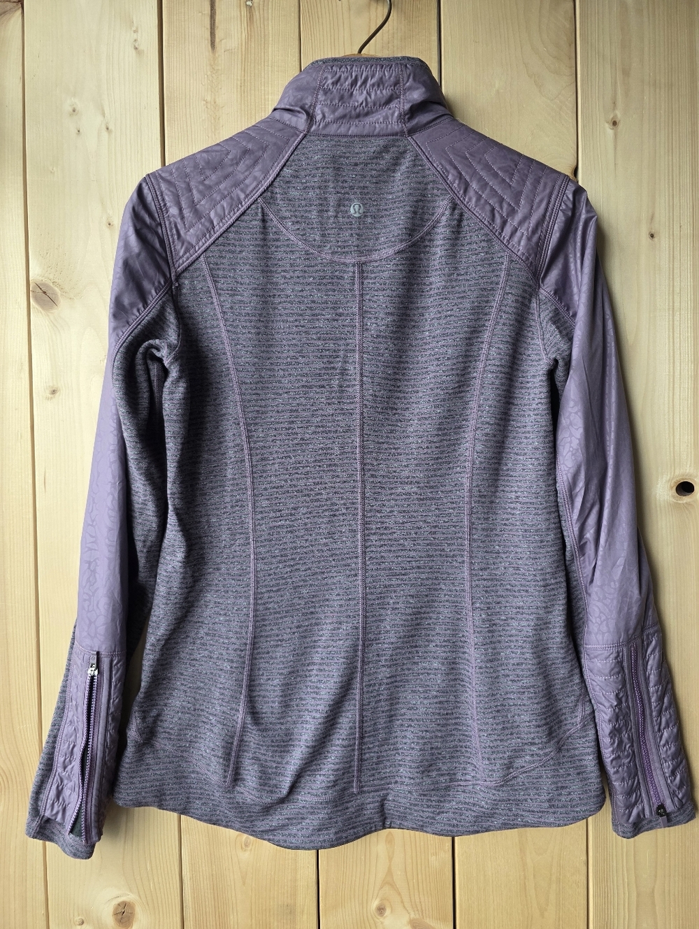 Lululemon Rebel Runner Jacket Petal Camo Embossed Purple Fog Colorway W4E86S - Picture 8 of 9